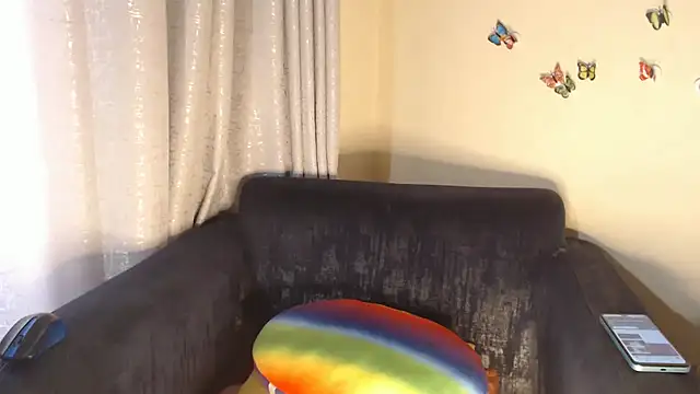 Snapshot of UzuriZahra01 chatting on 02-20-26, 08:49 UzuriZahra01 online show from 02-20-26, 08:49