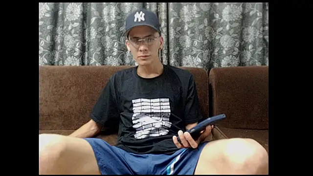 sam hotttt  online show from 03-27-26, 03:48