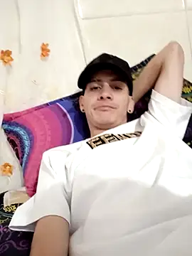 sam hotttt  online show from 07-06-26, 07:04