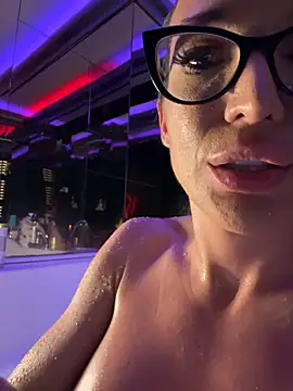 AstridVex online show from 03-29-26, 05:31