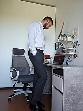 Lovebackground online show from 09-23-25, 08:10