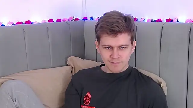 NickJohnas online show from 02-15-26, 12:37