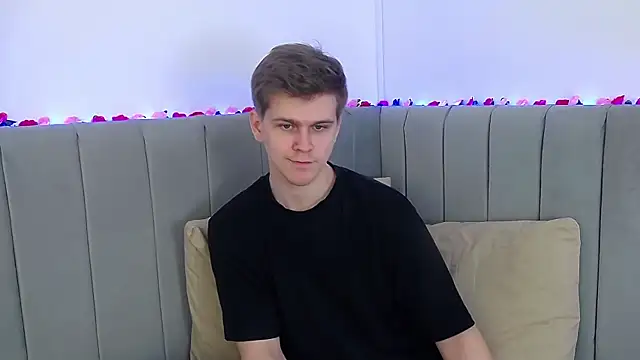 NickJohnas online show from 02-08-26, 12:36