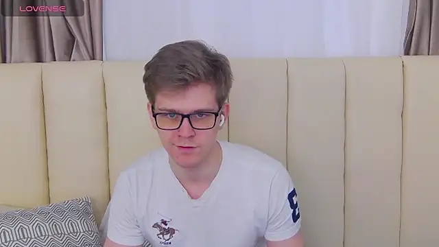 NickJohnas online show from 01-10-26, 09:37