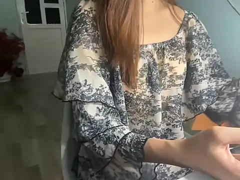 Chichi 86 online show from 05-15-26, 03:21