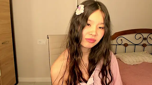 amiya cute online show from 03-01-26, 02:39