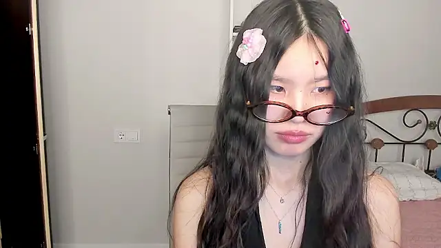 amiya cute online show from 02-28-26, 05:01