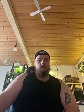 YoursxTruly online show from 02-25-26, 10:04