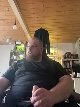 YoursxTruly online show from 02-20-26, 03:14