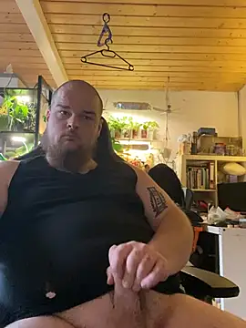 YoursxTruly online show from 01-18-26, 01:14