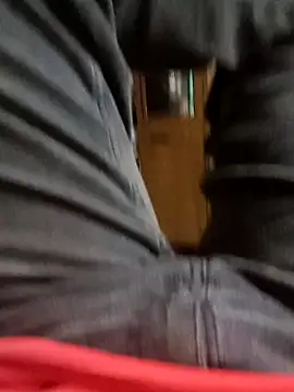 Snapshot of Nick_universal chatting on 02-15-26, 07:31 Nick universal online show from 02-15-26, 07:31