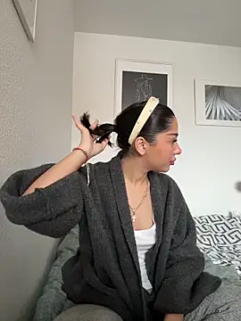 SilkyMira online show from 02-10-26, 09:19