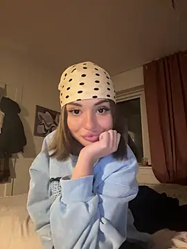 SilkyMira online show from 01-13-26, 05:28