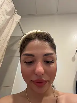 SilkyMira online show from 01-17-26, 02:31