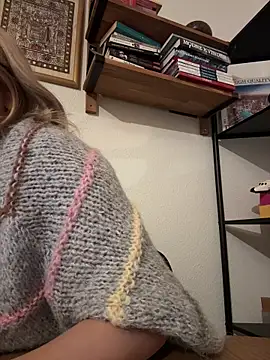 SilkyMira online show from 12-20-25, 06:22