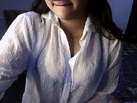 Wanii32 online show from 05-17-26, 05:07