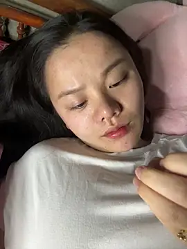 leo-kitty online show from 12-22-25, 02:39