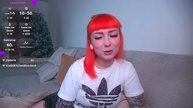 ScarletVixenLive online show from 01-09-26, 02:13