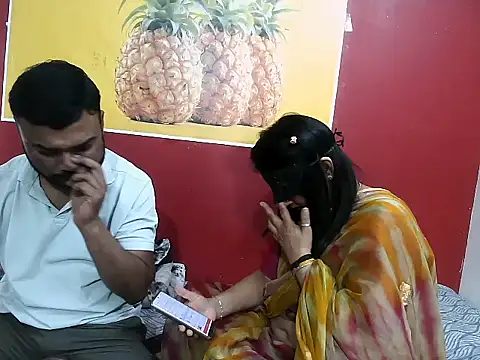 Lovelycouple25 online show from 02-16-26, 06:45