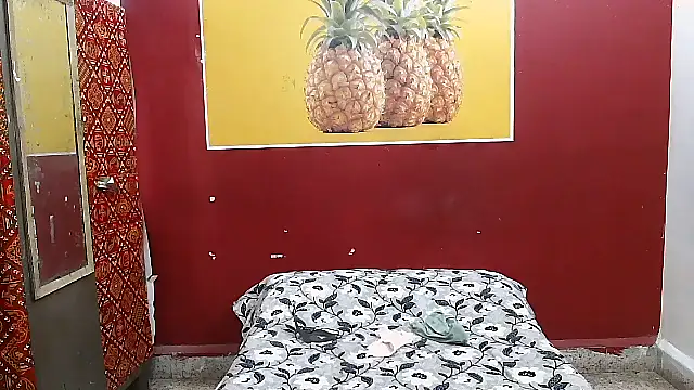 Lovelycouple25 online show from 04-05-26, 06:20