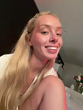 SunnyShiney online show from 04-02-26, 03:19