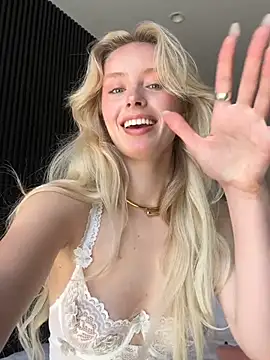 SunnyShiney online show from 02-10-26, 06:34