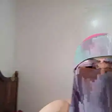 Snapshot of katiyvy chatting on 02-18-26, 01:51 katiyvy online show from 02-18-26, 01:51