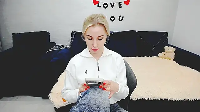 Hanna--Sweet online show from 02-09-26, 03:43