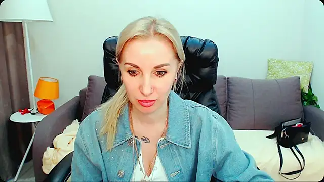 Hanna--Sweet online show from 04-30-26, 11:06