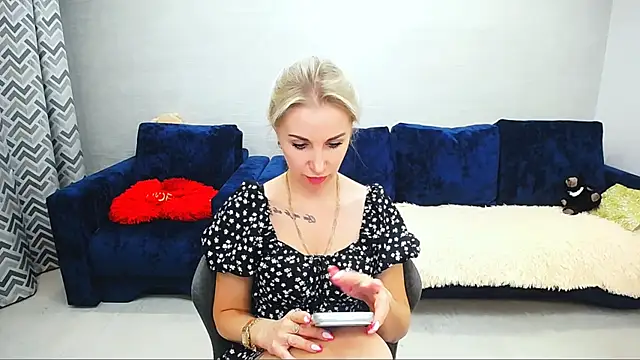 Snapshot of Hanna--Sweet chatting on 07-05-26, 04:14 Hanna--Sweet online show from 07-05-26, 04:14