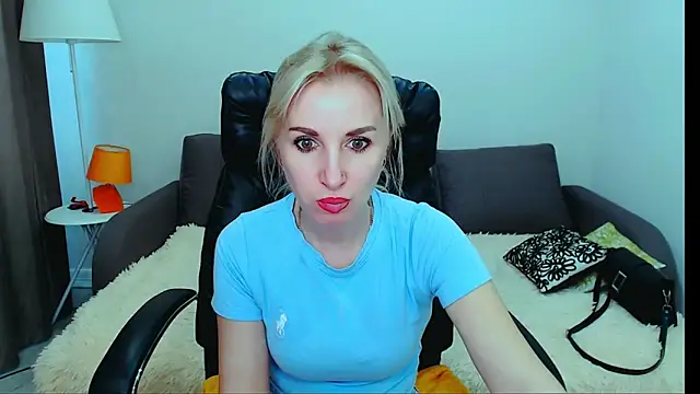 Hanna--Sweet online show from 05-06-26, 10:30