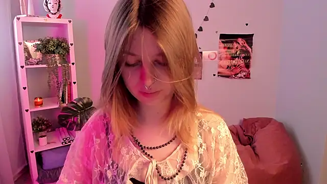 Snapshot of crazysound chatting on 02-20-26, 01:13 crazysound online show from 02-20-26, 01:13