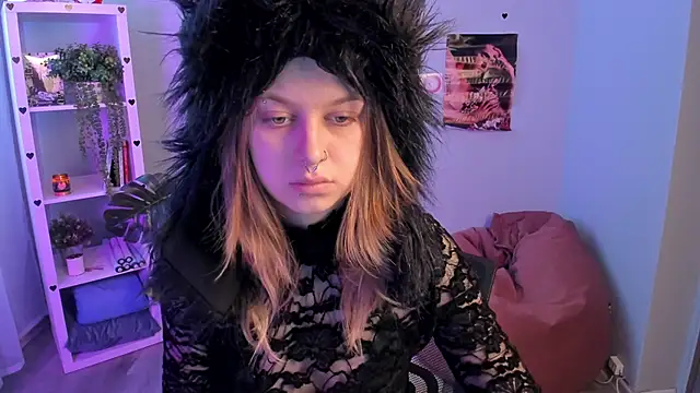 Snapshot of crazysound chatting on 02-18-26, 01:07 crazysound online show from 02-18-26, 01:07