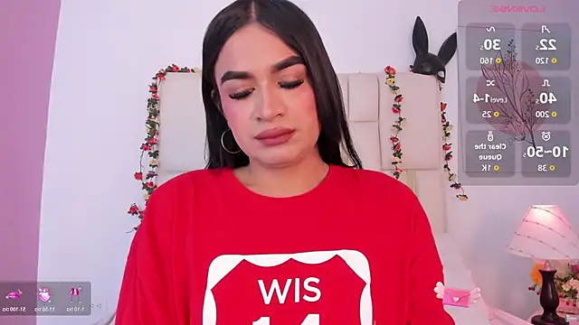 Snapshot of Silvanna-Casstro chatting on 12-18-25, 11:47 Silvanna-Casstro online show from 12-18-25, 11:47