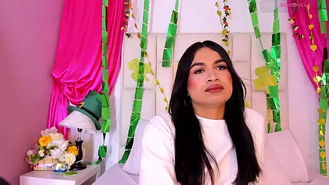 Silvanna-Casstro online show from 03-12-26, 11:47