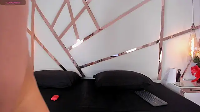 Avy rose online show from 04-07-26, 12:07