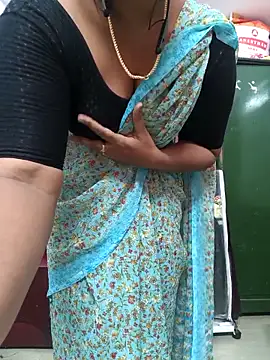 Snapshot of pattupattuma27 chatting on 02-02-26, 07:18 pattupattuma27 online show from 02-02-26, 07:18