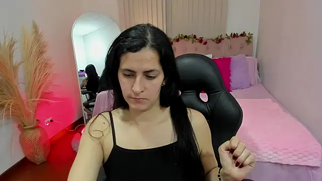 Isa Emm online show from 01-09-26, 07:32