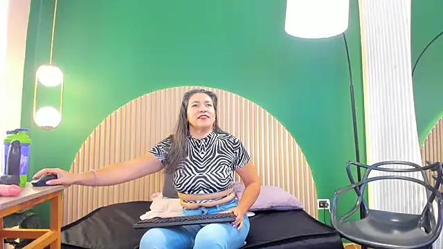 dahianeconnor online show from 02-10-26, 12:26