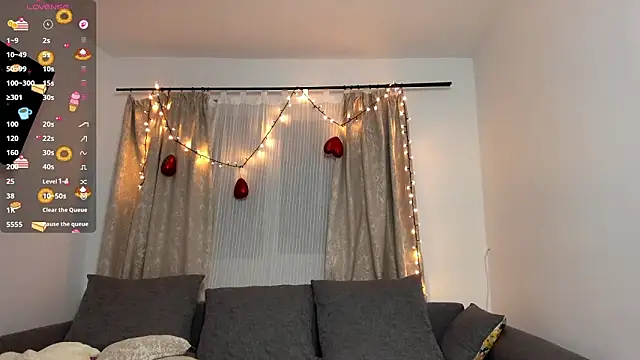 Snapshot of SweetViperr chatting on 02-18-26, 08:16 SweetViperr online show from 02-18-26, 08:16