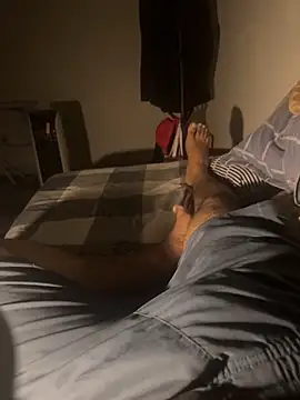 Night outcam online show from 02-16-26, 08:07