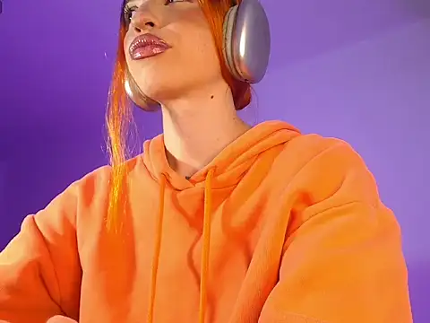 alina lee online show from 01-10-26, 02:07