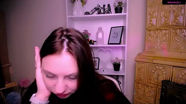 LiliaErmi online show from 12-19-25, 05:43