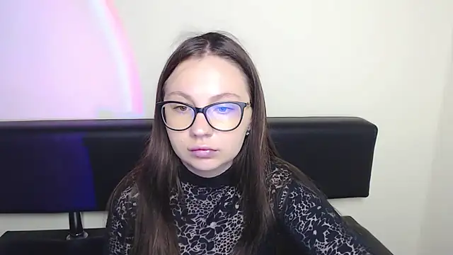 LiliaErmi online show from 06-18-26, 06:34