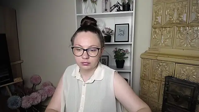 LiliaErmi online show from 06-28-26, 06:09