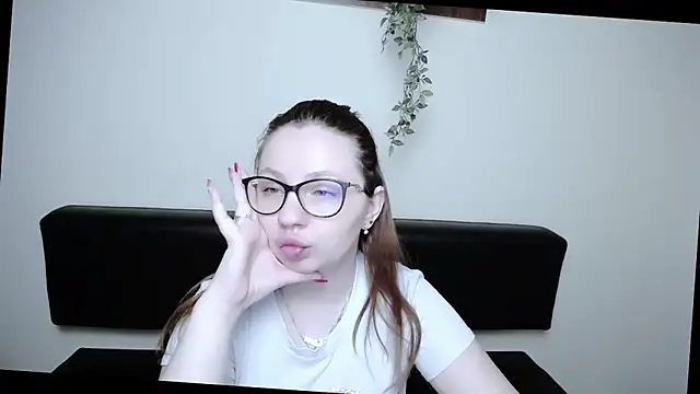 LiliaErmi online show from 04-23-26, 06:20