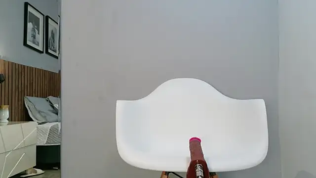 Mia Bellefort online show from 04-16-26, 09:39