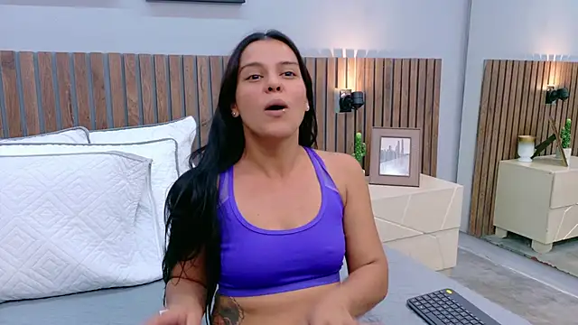 Mia Bellefort online show from 03-28-26, 07:59