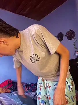 Juan Gomezz26 online show from 04-10-26, 08:27