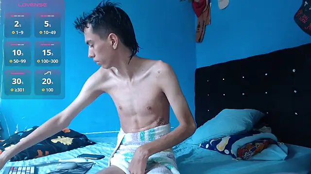 Juan Gomezz26 online show from 05-15-26, 02:48
